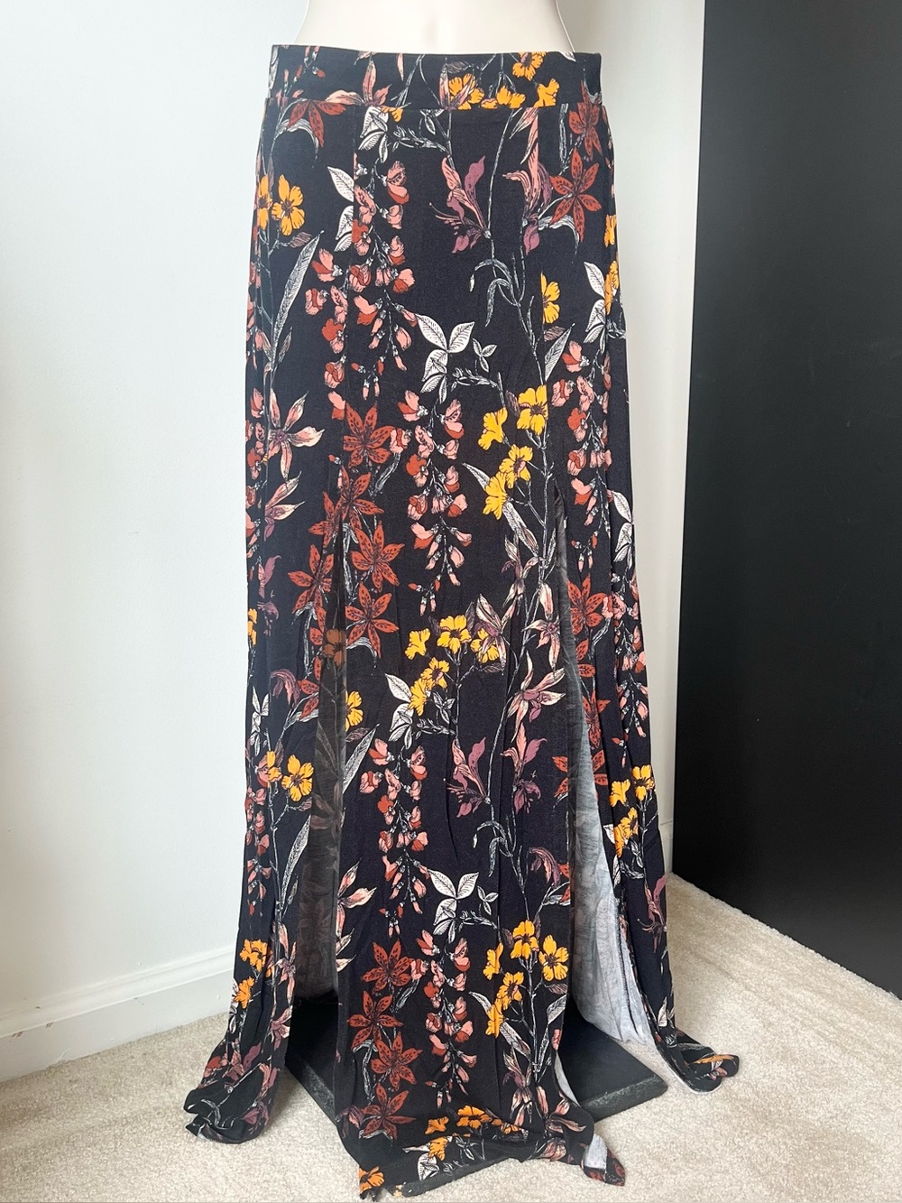 Charlotte Russe Y2K Floral Maxi Skirt Black Size S
